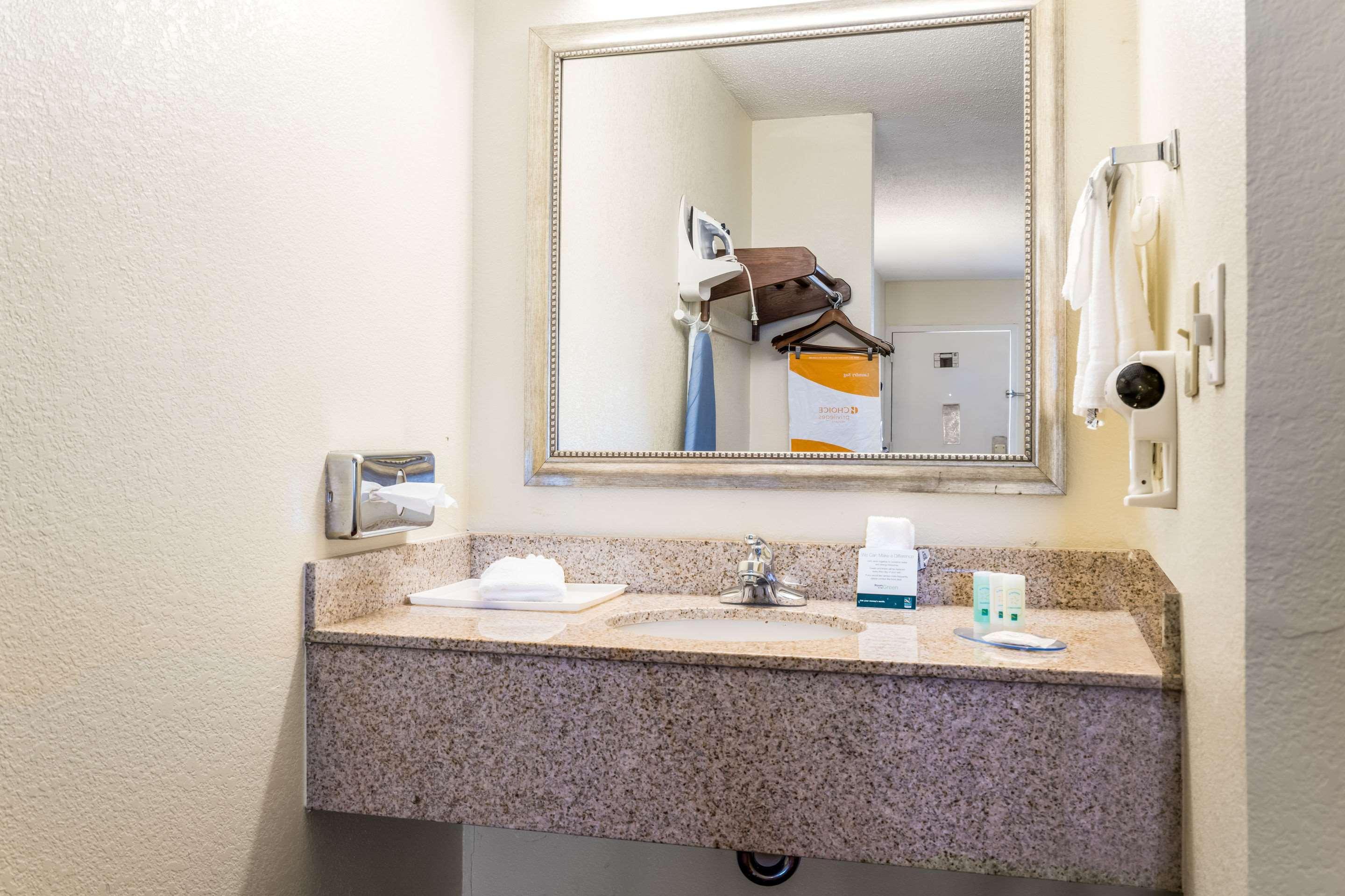 Quality Inn North Battleboro Ngoại thất bức ảnh